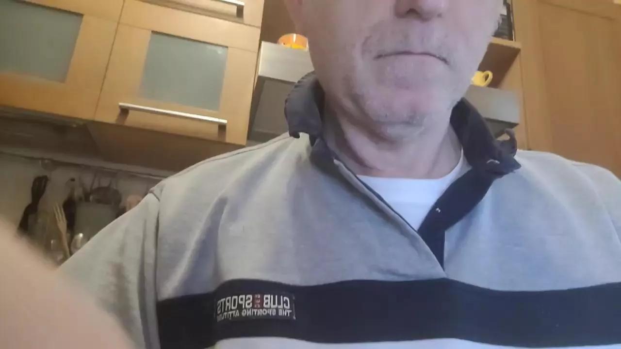 wolf_free on Cam4 