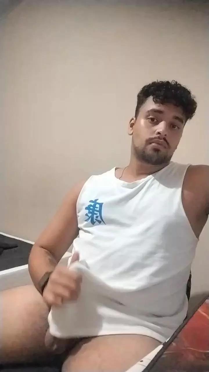 xcumshot3323 on Cam4 