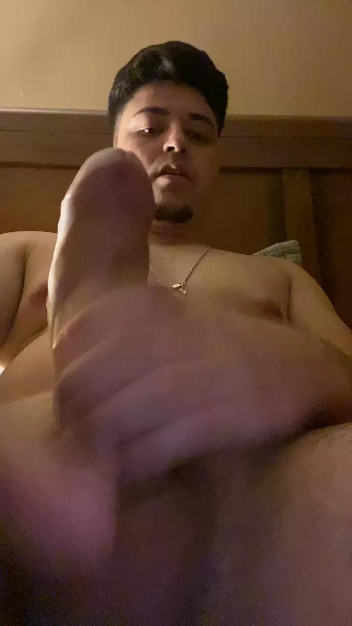 Young_boy_21ch on Cam4 
