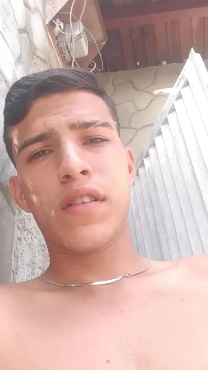 your_latin_cock on Cam4 