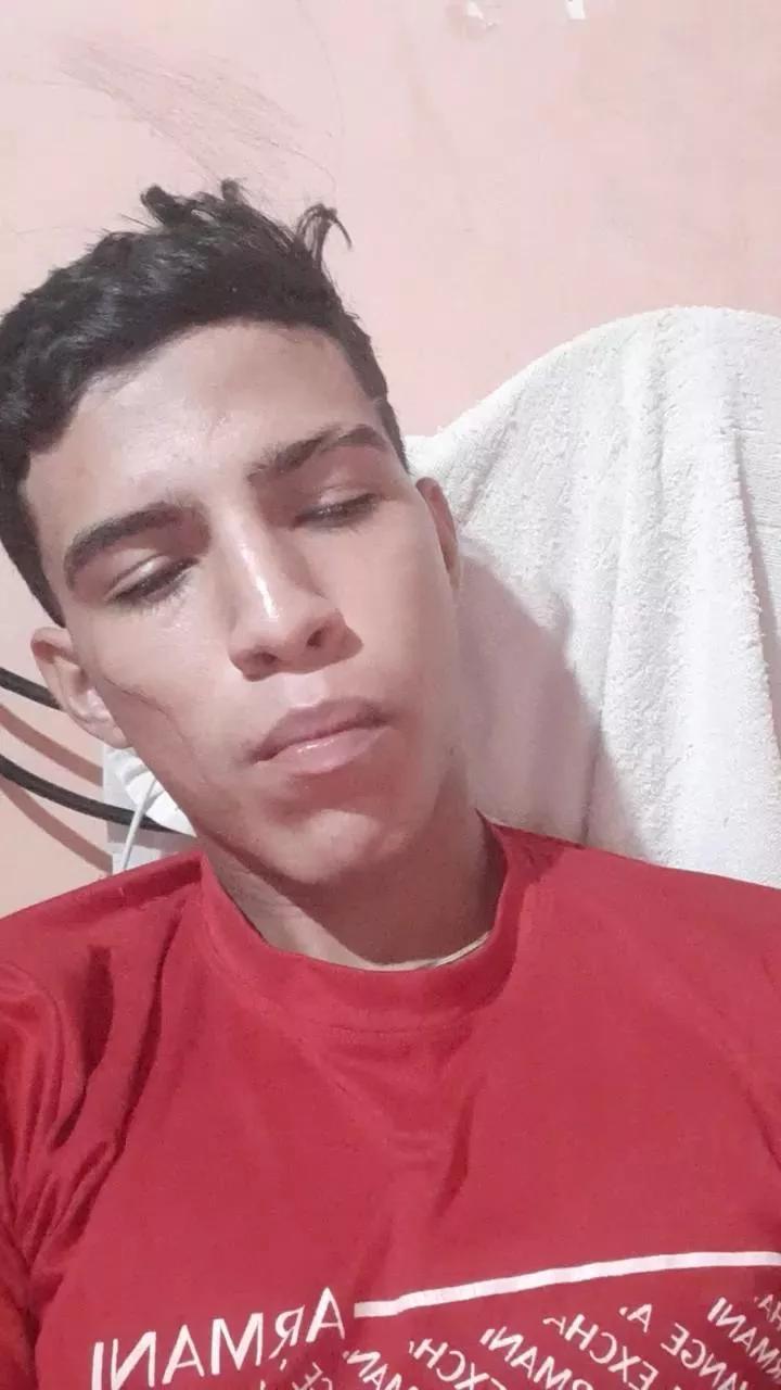 your_latin_cock on Cam4 