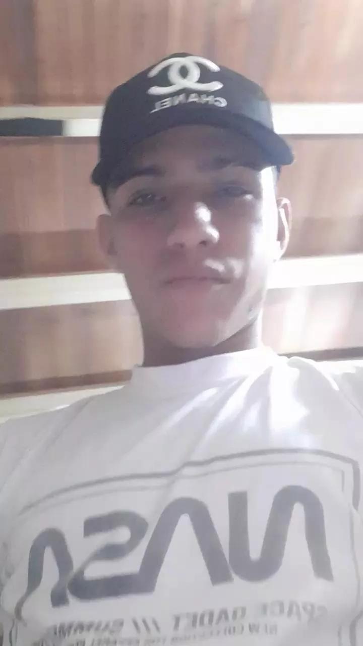 your_latin_cock on Cam4 