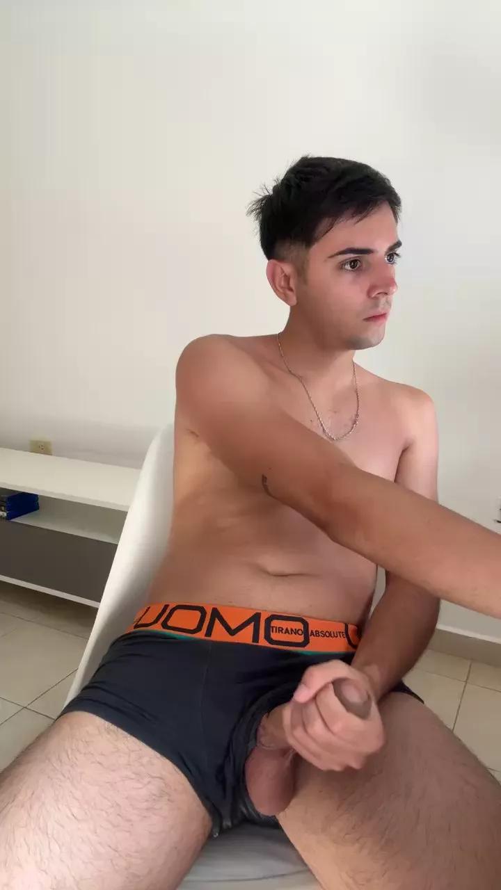 Zonaoeste4 on Cam4 