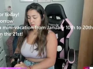Offline melaanyluckk on CamSoda