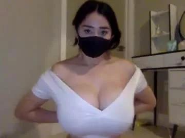 _natycutei19 on Chaturbate