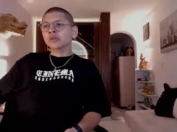 a_lejandro_08 on Chaturbate