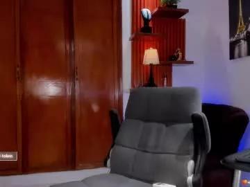 Freechat adonis_dlh on Chaturbate