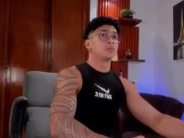 Freechat adonis_dlh on Chaturbate