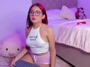 agatha_riccie on Chaturbate