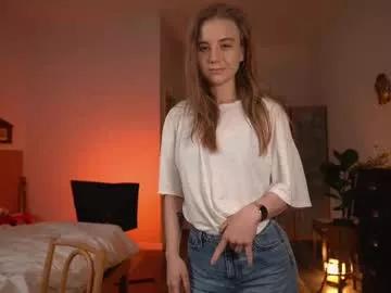 alexispeach on Chaturbate