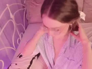 alice_kinky_girl on Chaturbate