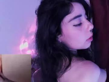 alicekingdom on Chaturbate