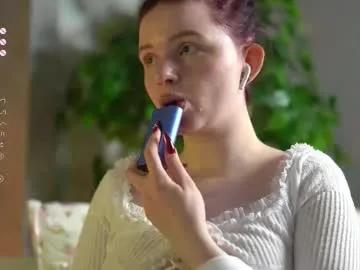 ambershoney on Chaturbate