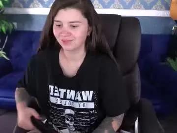 amellymillyy on Chaturbate