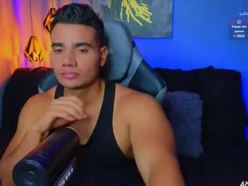 andresfiit on Chaturbate