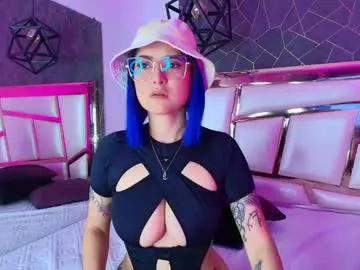 annie_swan on Chaturbate