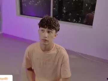 Freechat anthonny_05 on Chaturbate