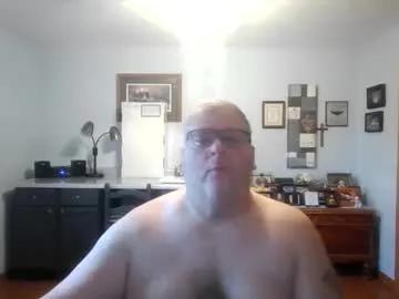 b1gh0rnyguy on Chaturbate