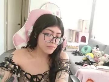 bedroomeyess on Chaturbate