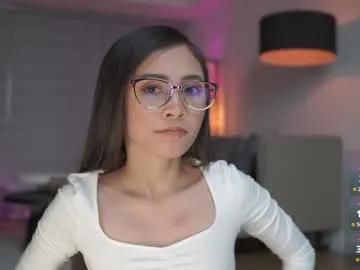 belle_adrienne on Chaturbate