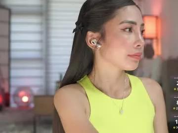 belle_adrienne on Chaturbate