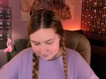 blush_ellie on Chaturbate