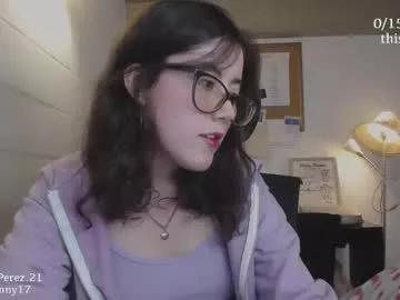 cherrybunny21 on Chaturbate