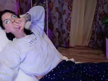 crissy_love on Chaturbate