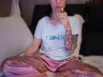 crissy_love on Chaturbate