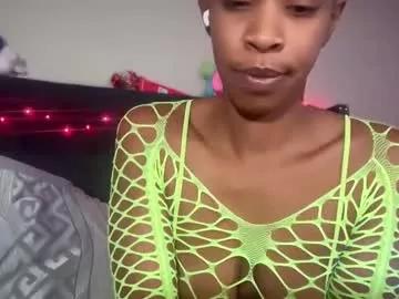cum2charmxx on Chaturbate
