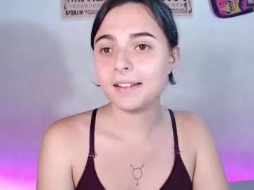 Away elizabeth_taylorxxx on Chaturbate