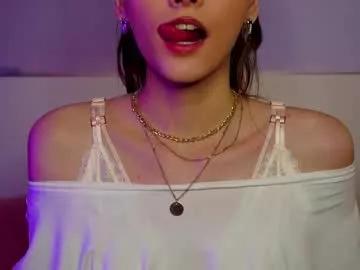 Freechat falinecrosthwaite on Chaturbate