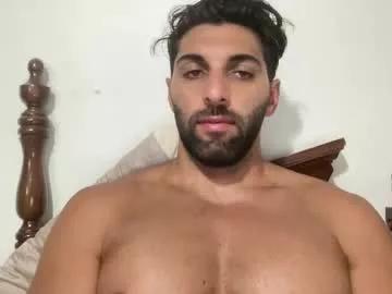 fitcurvyman4fun_69 on Chaturbate