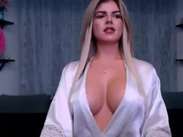 giulyalust on Chaturbate