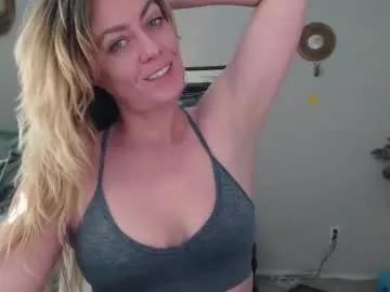 Freechat god_size on Chaturbate