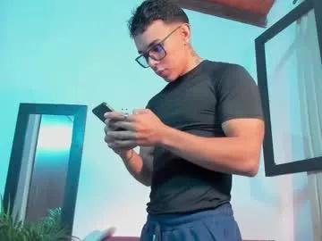 joulianogreco1 on Chaturbate