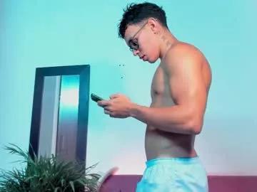 joulianogreco1 on Chaturbate