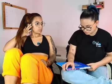 jules_n_gia on Chaturbate