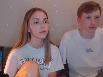 julsweet on Chaturbate