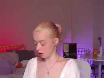 katie_deville on Chaturbate