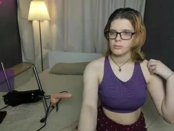 kiki_krash on Chaturbate 