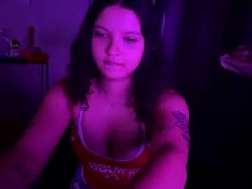 larirossi on Chaturbate