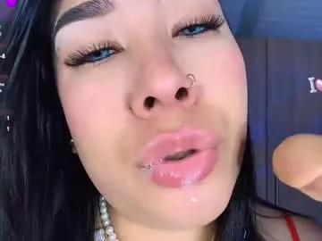 leahtemptation on Chaturbate