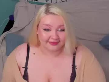 Freechat lilybelll on Chaturbate