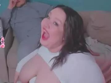 Freechat lilybelll on Chaturbate