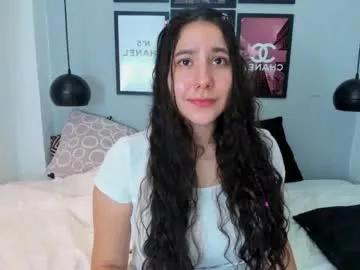 little_sparkles_0f_l0v3 on Chaturbate