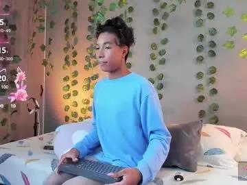 Freechat louis_hardstar on Chaturbate