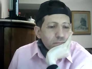 Freechat lucianoaxel on Chaturbate