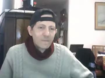 Freechat lucianoaxel on Chaturbate