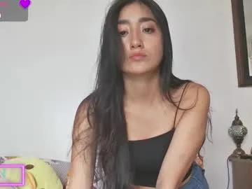 Freechat lucy111_love on Chaturbate